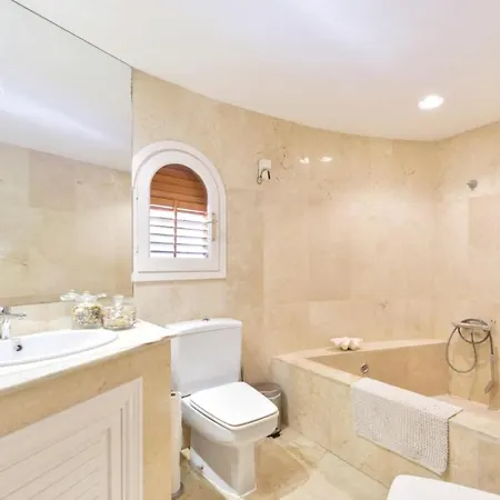 House With 5 In Furnet With Wonderful Sea View, Private Pool, Enclo... Daire