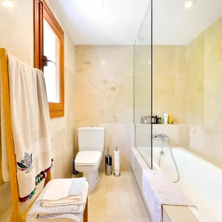 Daire House With 5 In Furnet With Wonderful Sea View, Private Pool, Enclo... Santa Eularia des Riu